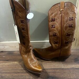 Idyllwind Brown Heeled Boots